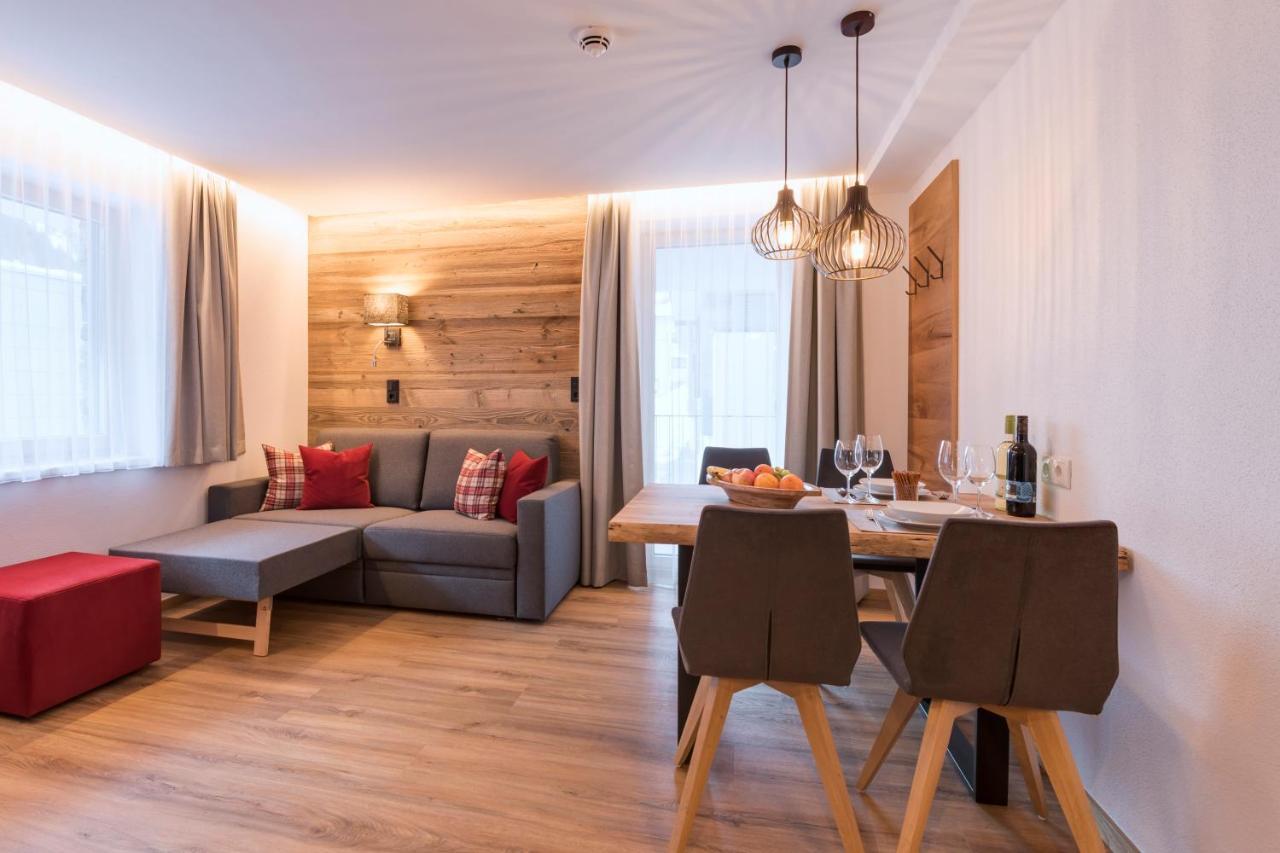 Hotel Apart Piz Mundin คัพเพิล ภายนอก รูปภาพ